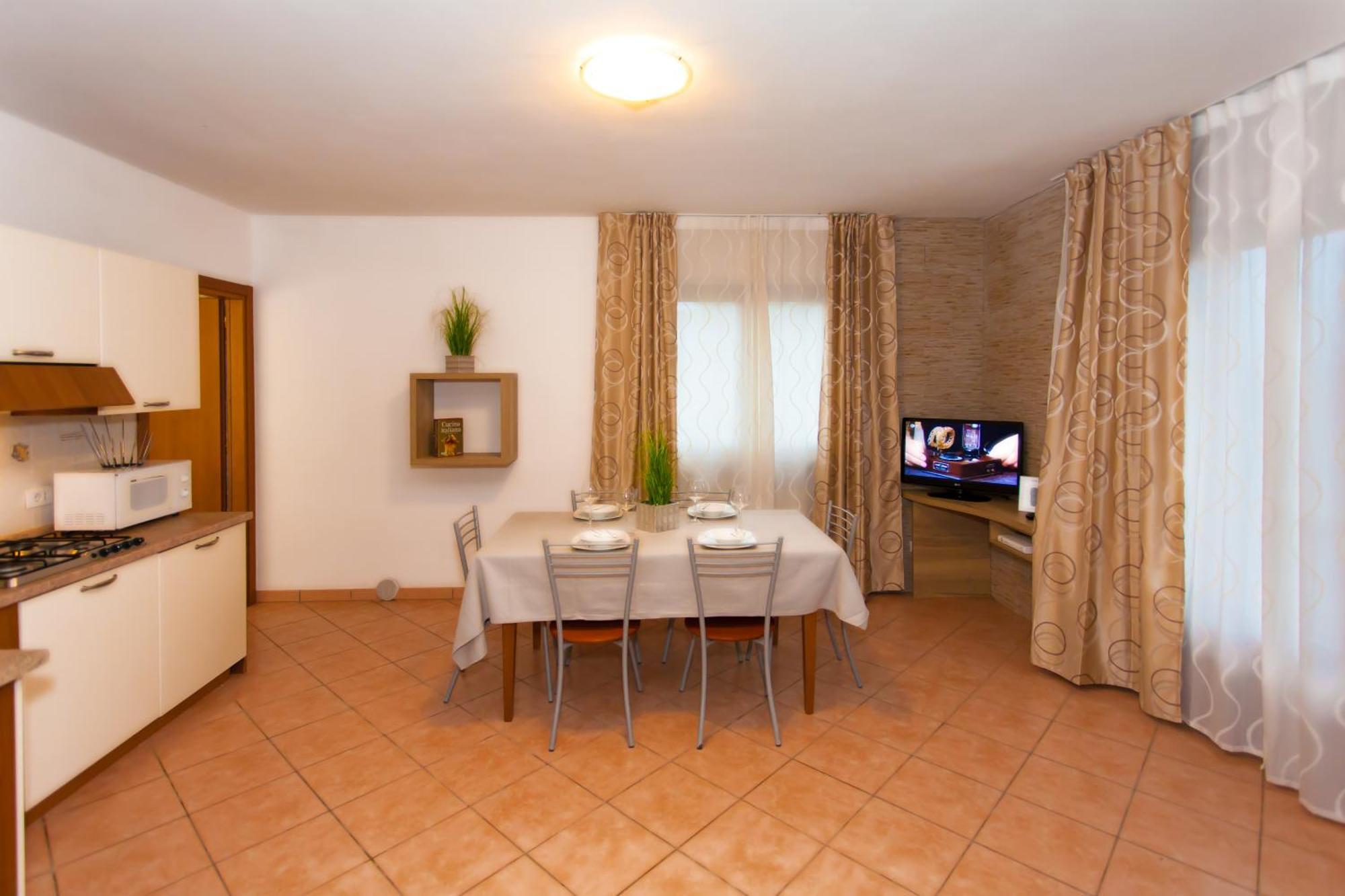 Delle Rose Aparthotel Tremosine